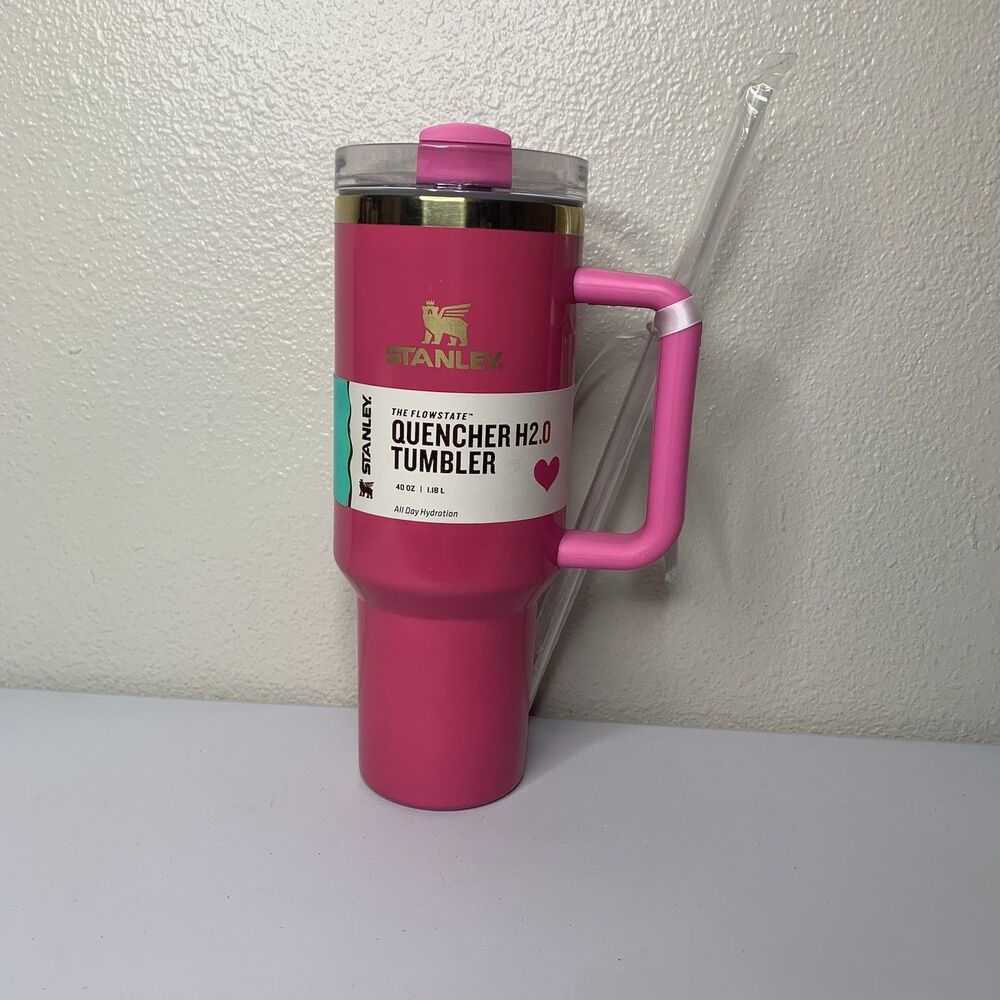 Stanley 40oz Valentine’s Day The Flowstate Quencher H2.0 Tumbler Hot Pink New
